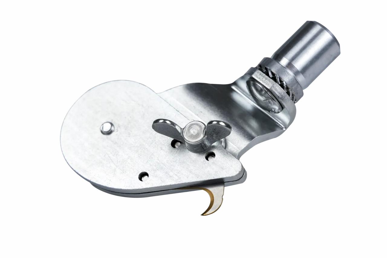 Upright linoleum cutter